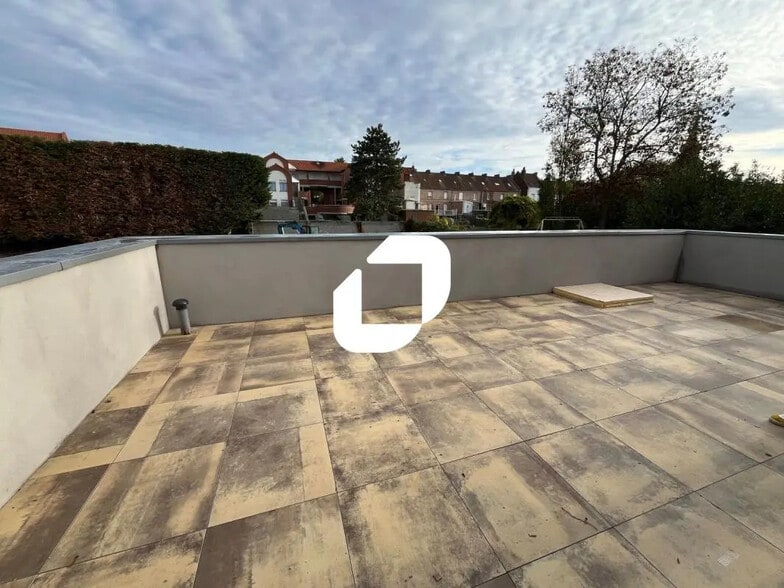 Local commercial dans Béthune à louer - Photo de l’immeuble – Image 3 sur 8