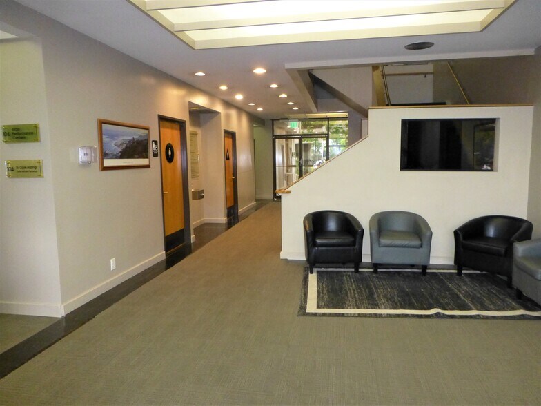660 Hampshire Rd, Westlake Village, CA à louer - Photo intérieure – Image 3 sur 4
