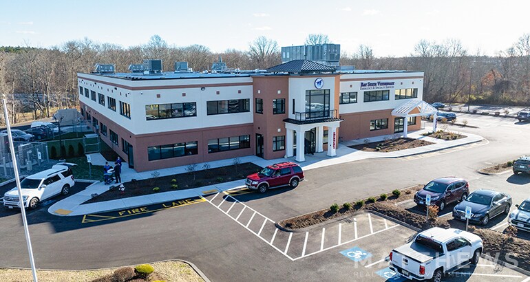 463 Swansea Mall Dr, Swansea, MA à vendre - Photo de l’immeuble – Image 1 sur 4