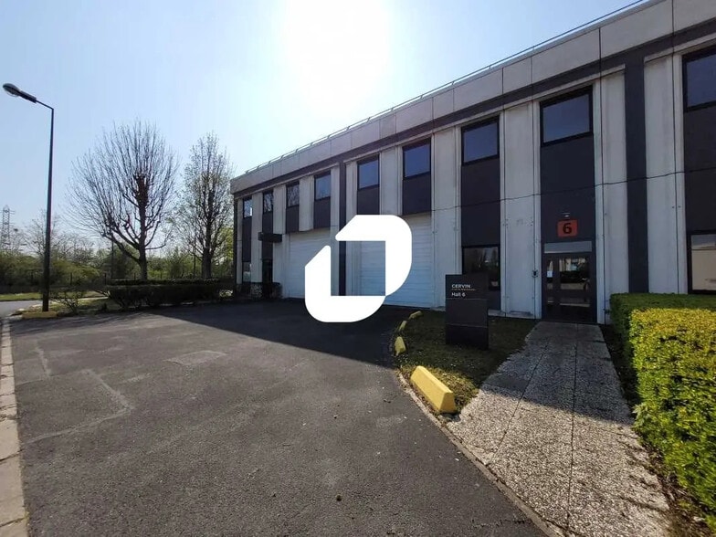 Local d’activités dans Lisses à louer - Photo de l’immeuble – Image 2 sur 18