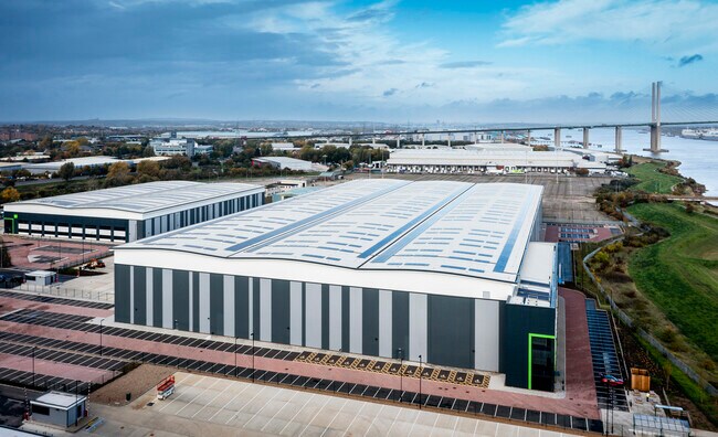 Plus de détails pour Clipper Blvd, Dartford - Industriel/Logistique à louer