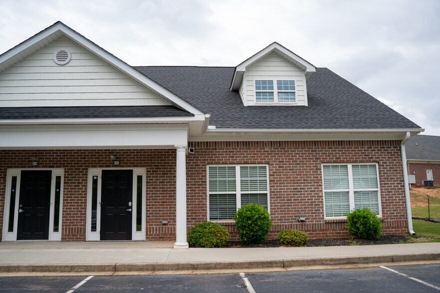 132 Broadbent Way, Anderson, SC à louer - Photo de l’immeuble – Image 1 sur 14