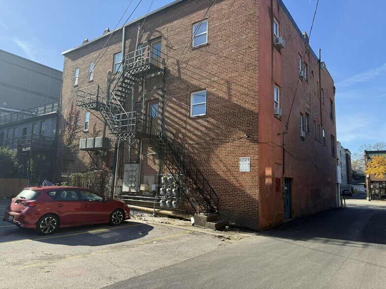 854-858 N High St, Columbus, OH à louer - Photo de l’immeuble – Image 2 sur 2
