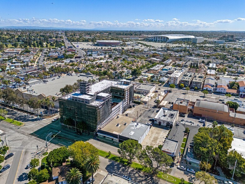 330-334 E Hillcrest Blvd, Inglewood, CA à vendre - Photo de l’immeuble – Image 2 sur 7