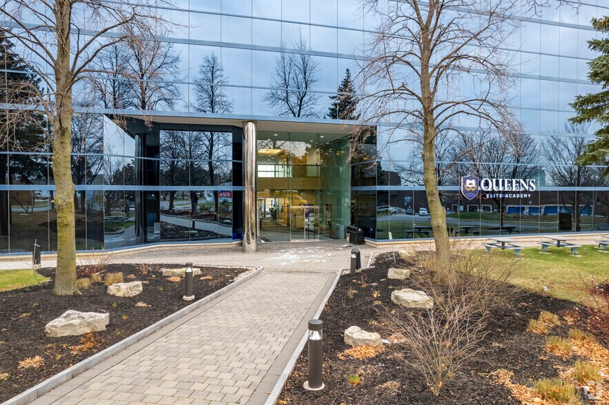 3650 Victoria Park Ave, Toronto, ON à louer - Photo de l’immeuble – Image 3 sur 4