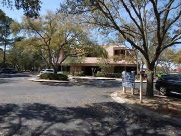 23C Shelter Cove Ln, Hilton Head Island, SC à louer - Photo de l’immeuble – Image 2 sur 6
