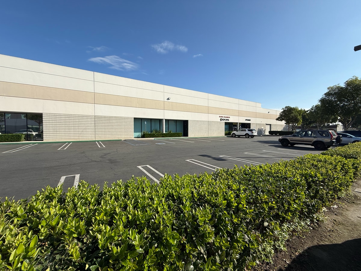 14925 Paramount Blvd, Paramount, CA 90723 - Lot A -  - Photo intérieure - Image 1 of 6