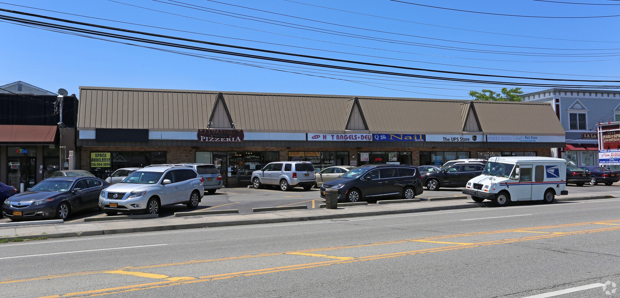 122-132 Shore Rd, Port Washington, NY à louer Photo principale– Image 1 sur 9