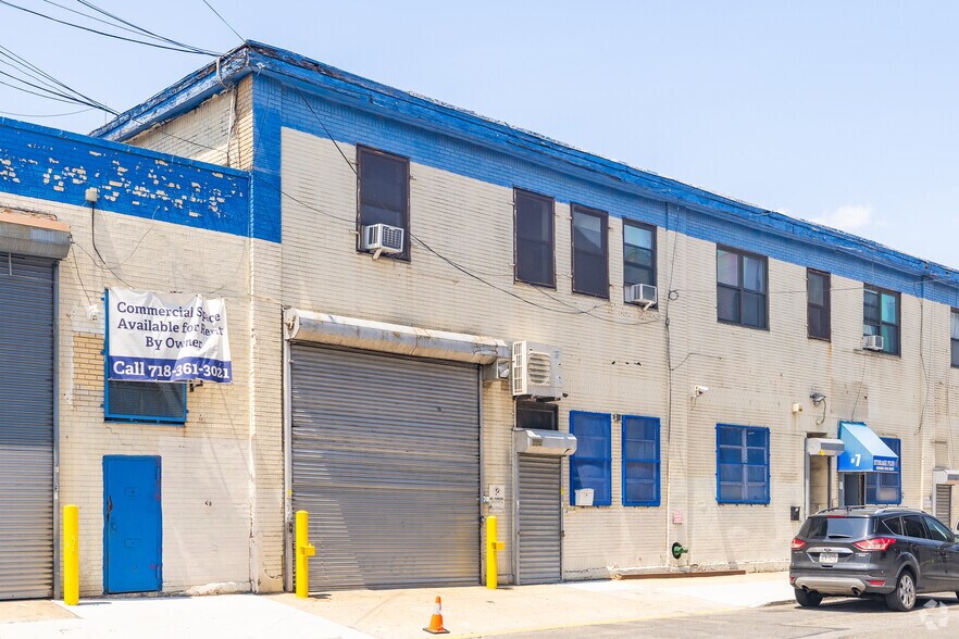 3064 Review Ave, Long Island City, NY à louer - Photo principale – Image 2 sur 16
