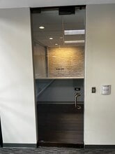 1733 Park St, Naperville, IL à louer Photo intérieure– Image 1 sur 9