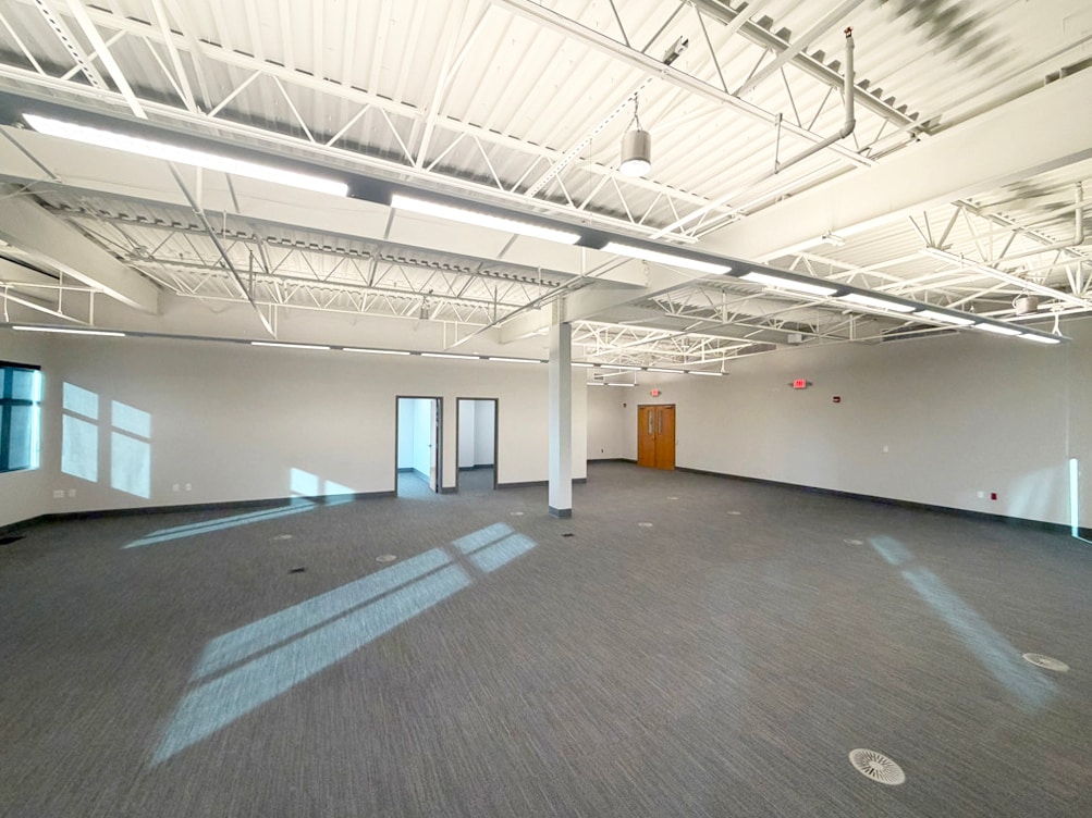 2073 Summit Lake Dr, Tallahassee, FL à louer Photo intérieure– Image 1 sur 3