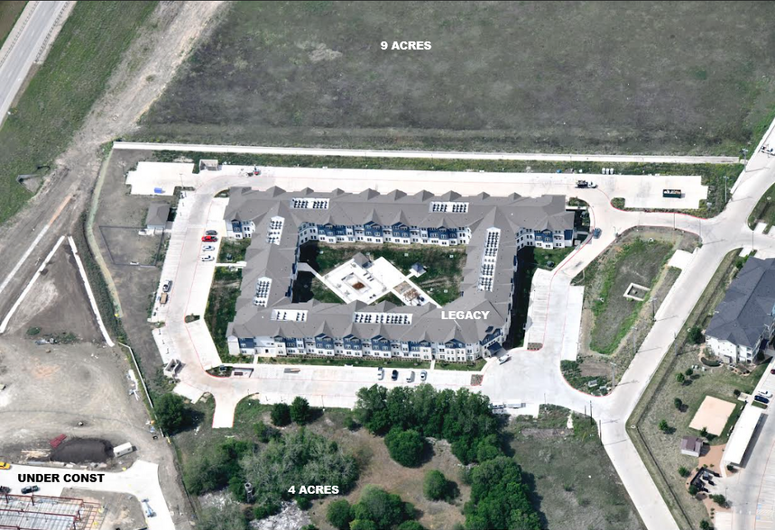 2207 W San Antonio St, Lockhart, TX à vendre - Photo de l’immeuble – Image 3 sur 25