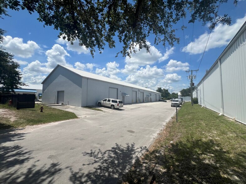3355 SW 42nd Ave, Palm City, FL à vendre - Photo de l’immeuble – Image 2 sur 5