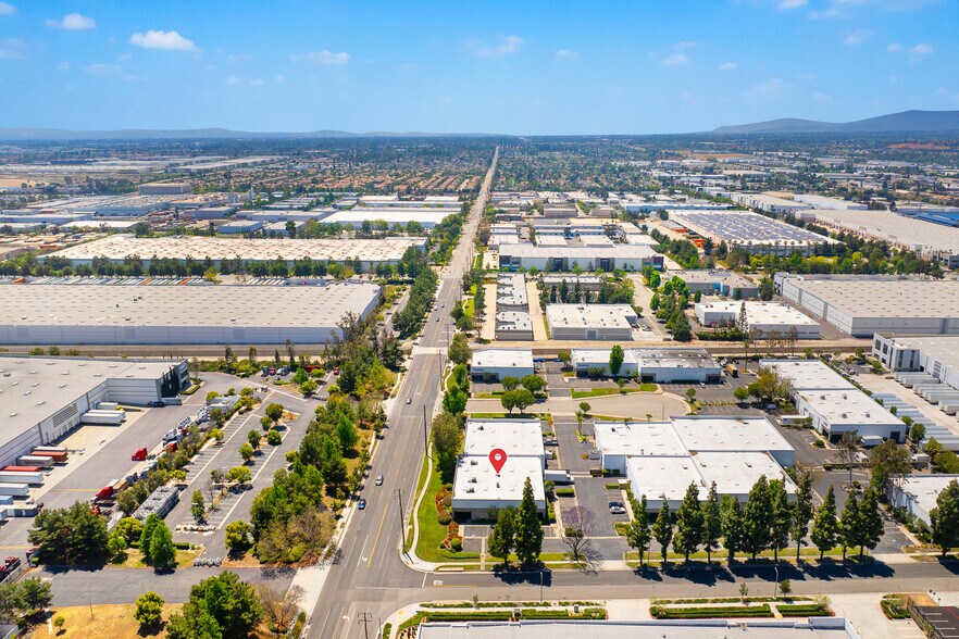 10282 6th St, Rancho Cucamonga, CA à vendre - Photo de l’immeuble – Image 3 sur 41