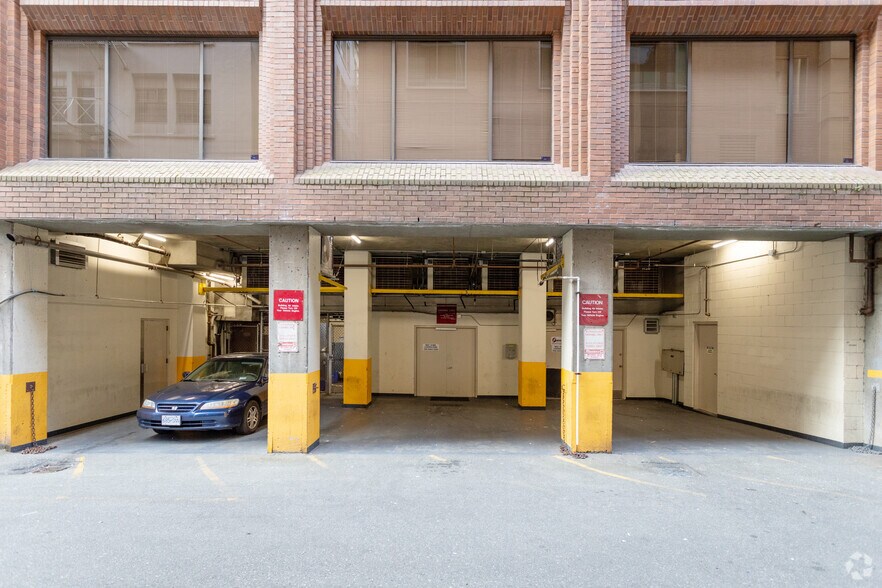 815 W Hastings St, Vancouver, BC à louer - Photo de l’immeuble – Image 3 sur 9