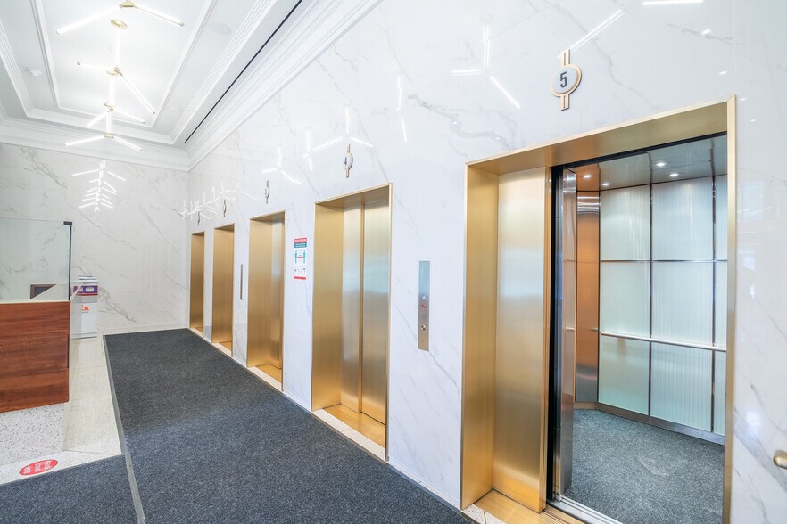 200 Park Ave S, New York, NY à louer - Hall d’entrée – Image 2 sur 18