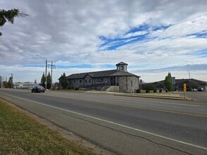 110 Pelican Pl, Sylvan Lake, AB à louer Photo de l’immeuble– Image 1 sur 94