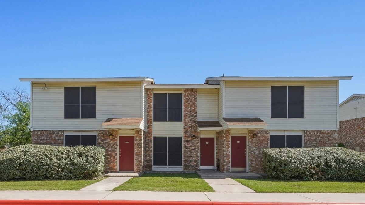 2001 Slayden St, Brownwood, TX à vendre Photo de l’immeuble– Image 1 sur 6