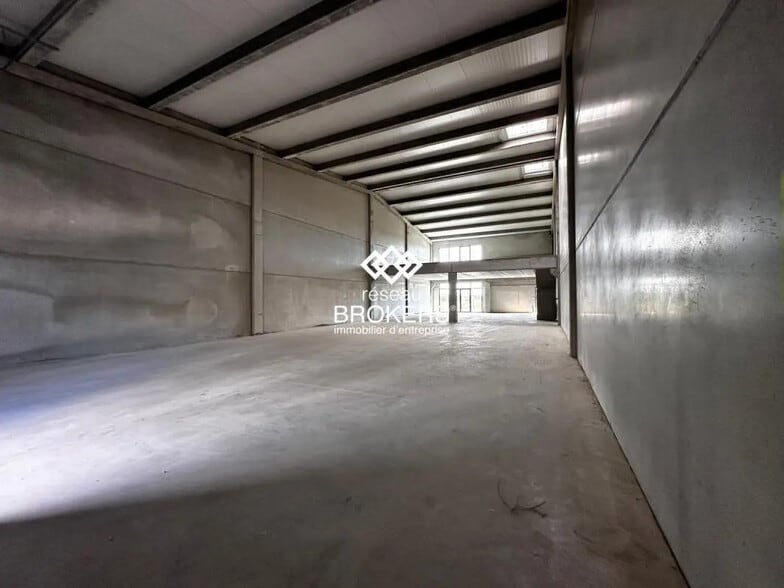 Industriel/Logistique dans Narbonne à louer - Photo de l’immeuble – Image 1 sur 2