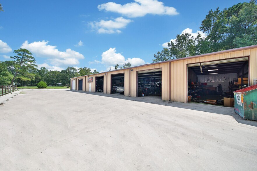 24200 Webb Rd, Porter, TX à vendre - Photo de l’immeuble – Image 2 sur 27
