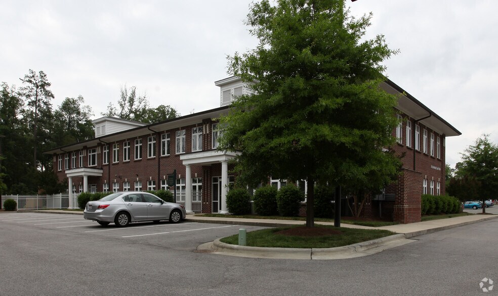 5003 Southpark Dr, Durham, NC à vendre - Photo de l’immeuble – Image 3 sur 106