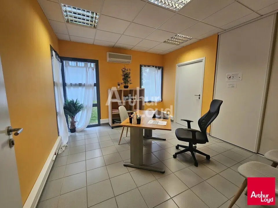Bureau dans Bouchemaine à louer Photo intérieure– Image 1 sur 4