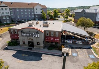 Plus de détails pour 1290 N Steamboat Dr, Fayetteville, AR - Local commercial à louer
