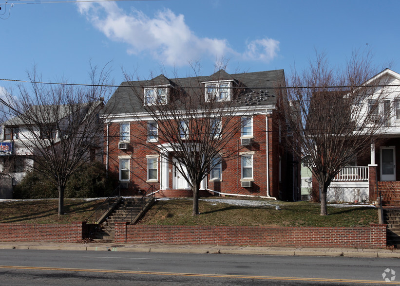 3712 Bladensburg Rd, Brentwood, MD à vendre - Photo principale – Image 1 sur 2