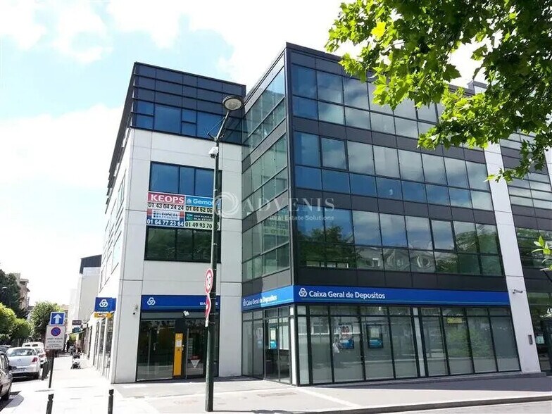 Bureau dans Chelles à vendre - Photo de l’immeuble – Image 1 sur 11