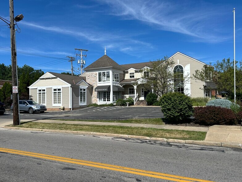 3451 Fairmount Blvd, Cleveland Heights, OH à vendre - Photo de l’immeuble – Image 1 sur 25