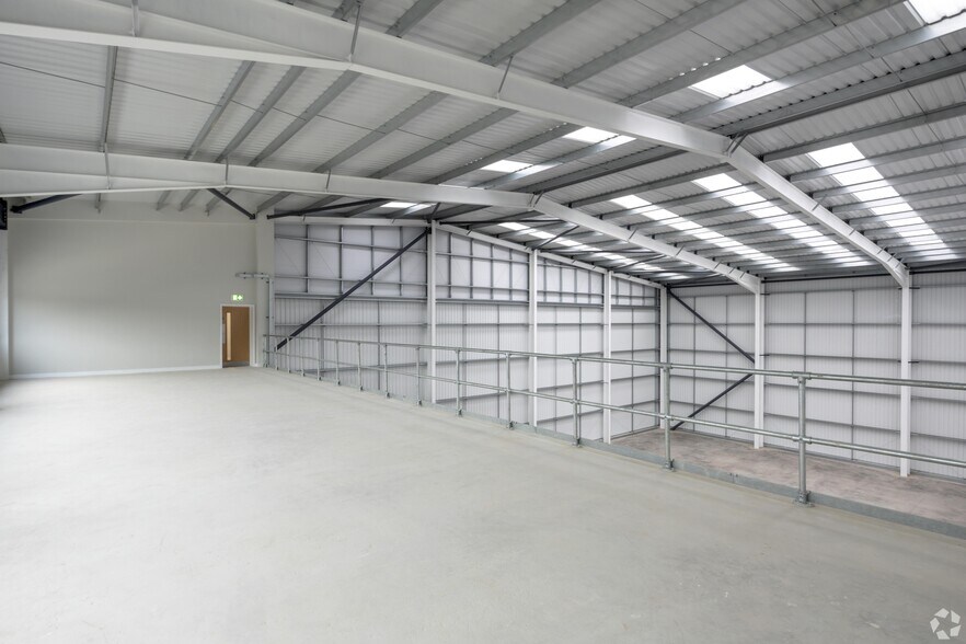 Magna Rd, Wigston à louer - Photo de l’immeuble – Image 1 sur 22