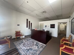 602 W Union Hills Dr, Phoenix, AZ à louer Photo intérieure– Image 1 sur 3