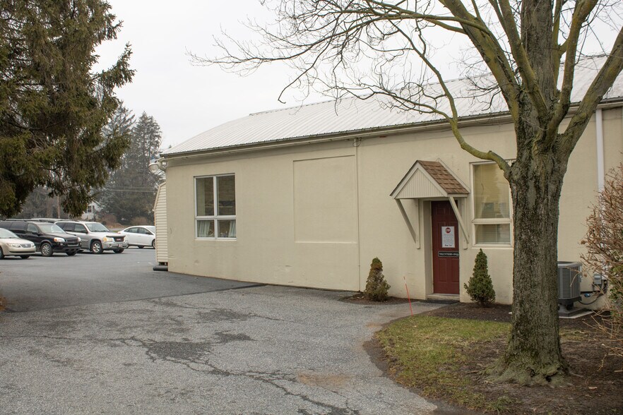 413 W Main St, Mount Joy, PA à vendre - Photo de l’immeuble – Image 2 sur 5