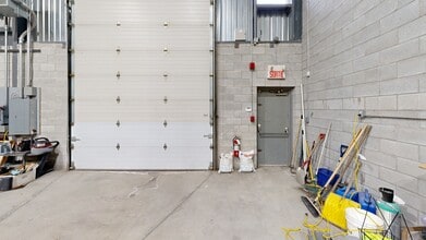 4293-4345 Des Laurentides (A-15) E, Laval, QC à louer Numérisation 3D Matterport– Image 1 sur 9