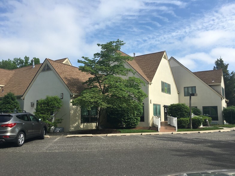30 Jackson Rd, Medford, NJ à louer - Photo de l’immeuble – Image 3 sur 5