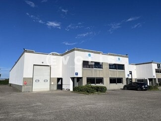 Plus de détails pour 58 Avenue Des Bruyères, Décines-Charpieu - Local d'activités à louer