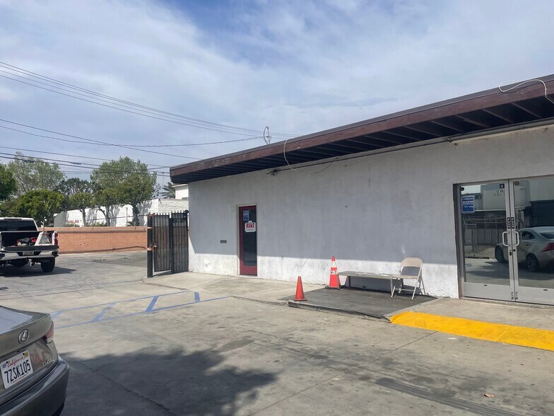 13068 Century Blvd, Garden Grove, CA à louer - Photo de l’immeuble – Image 2 sur 7