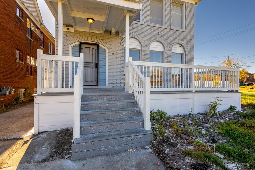 2741 Monterey St, Detroit, MI à vendre - Photo de l’immeuble – Image 2 sur 45