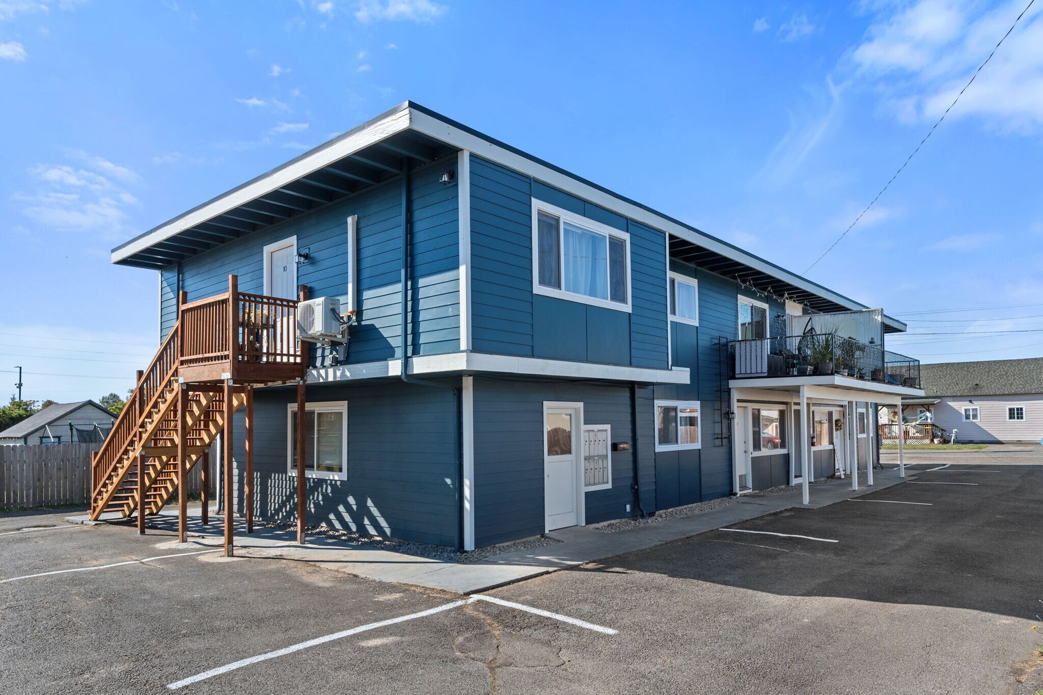 1149 SW Cascade Ave, Chehalis, WA à vendre Photo de l’immeuble– Image 1 sur 32