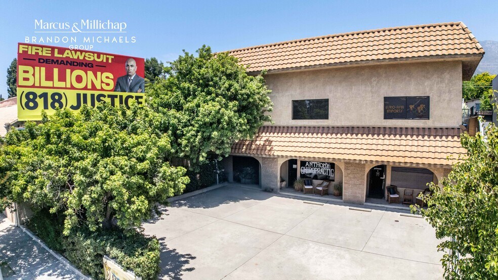 3935 Foothill Blvd, La Crescenta, CA à vendre - Photo de l’immeuble – Image 2 sur 8