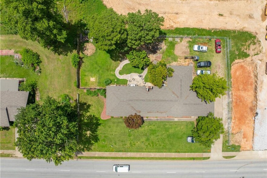 1624 S Dixieland Rd, Rogers, AR à vendre - Photo de l’immeuble – Image 2 sur 6