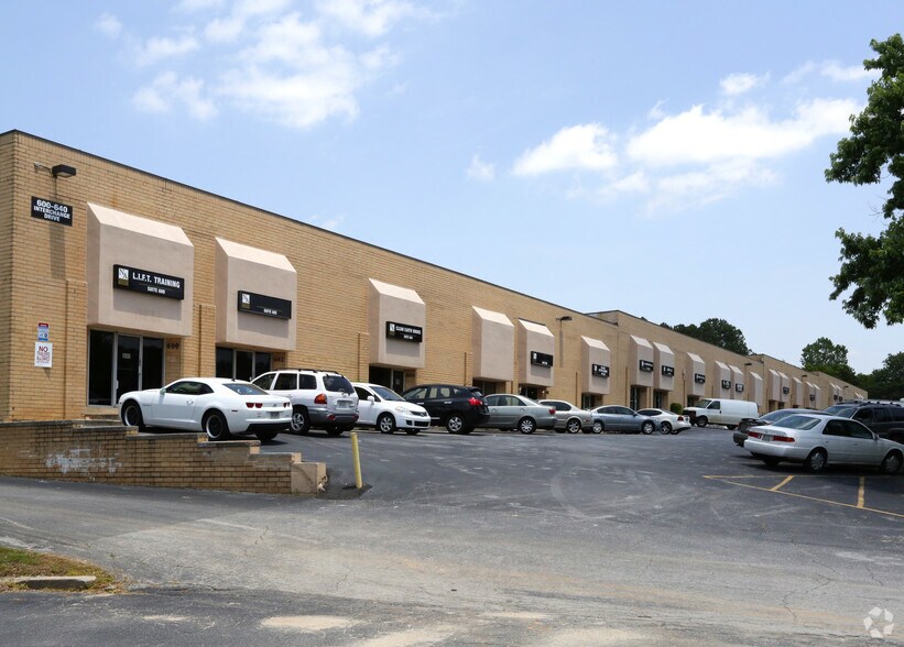 600-640 Interchange Dr SW, Atlanta, GA à louer - Photo de l’immeuble – Image 3 sur 11