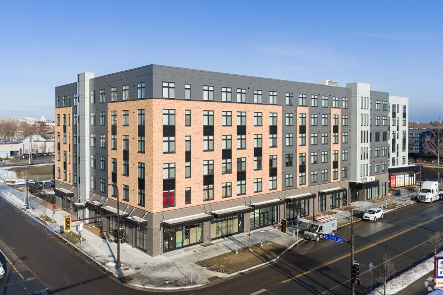 3030 Nicollet Ave, Minneapolis, MN à vendre - Photo de l’immeuble – Image 1 sur 5