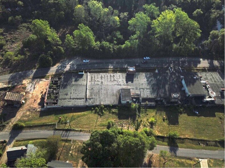 300 Woodlawn Ave, Mount Holly, NC à vendre - Photo de l’immeuble – Image 2 sur 8