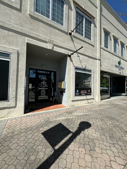 133 S Hill St, Griffin, GA à louer - Photo de l’immeuble – Image 2 sur 8