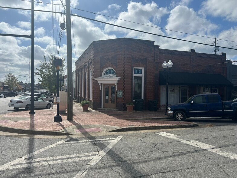 124 E College Ave, Ashburn, GA à vendre - Photo de l’immeuble – Image 3 sur 13