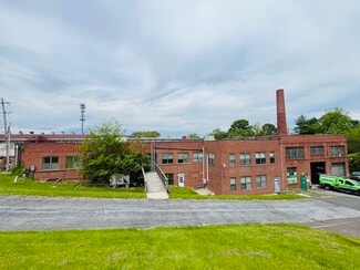 Plus de détails pour 201 N 4th Ave, Royersford, PA - Industriel/Logistique à louer