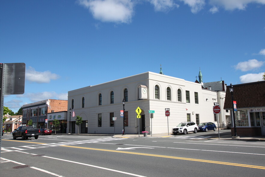 75 Main St, Ware, MA à vendre - Photo principale – Image 1 sur 4