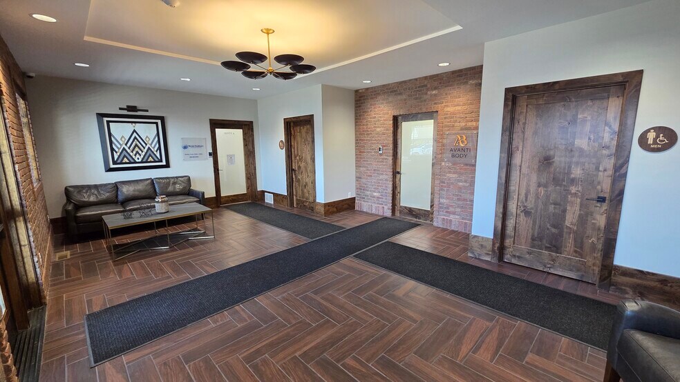 3393 Merlin Dr, Idaho Falls, ID à vendre - Photo de l’immeuble – Image 3 sur 13