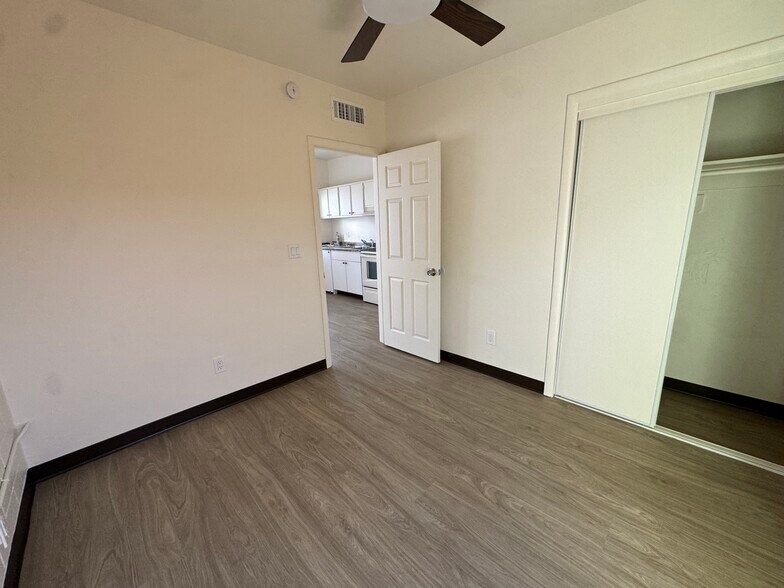 2411 S 6th Ave, Tucson, AZ à vendre - Photo de l’immeuble – Image 3 sur 17